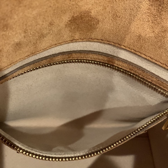 Balamain B-Buzz 23 Shearling Panel Tote Bag - Picture 10 of 16